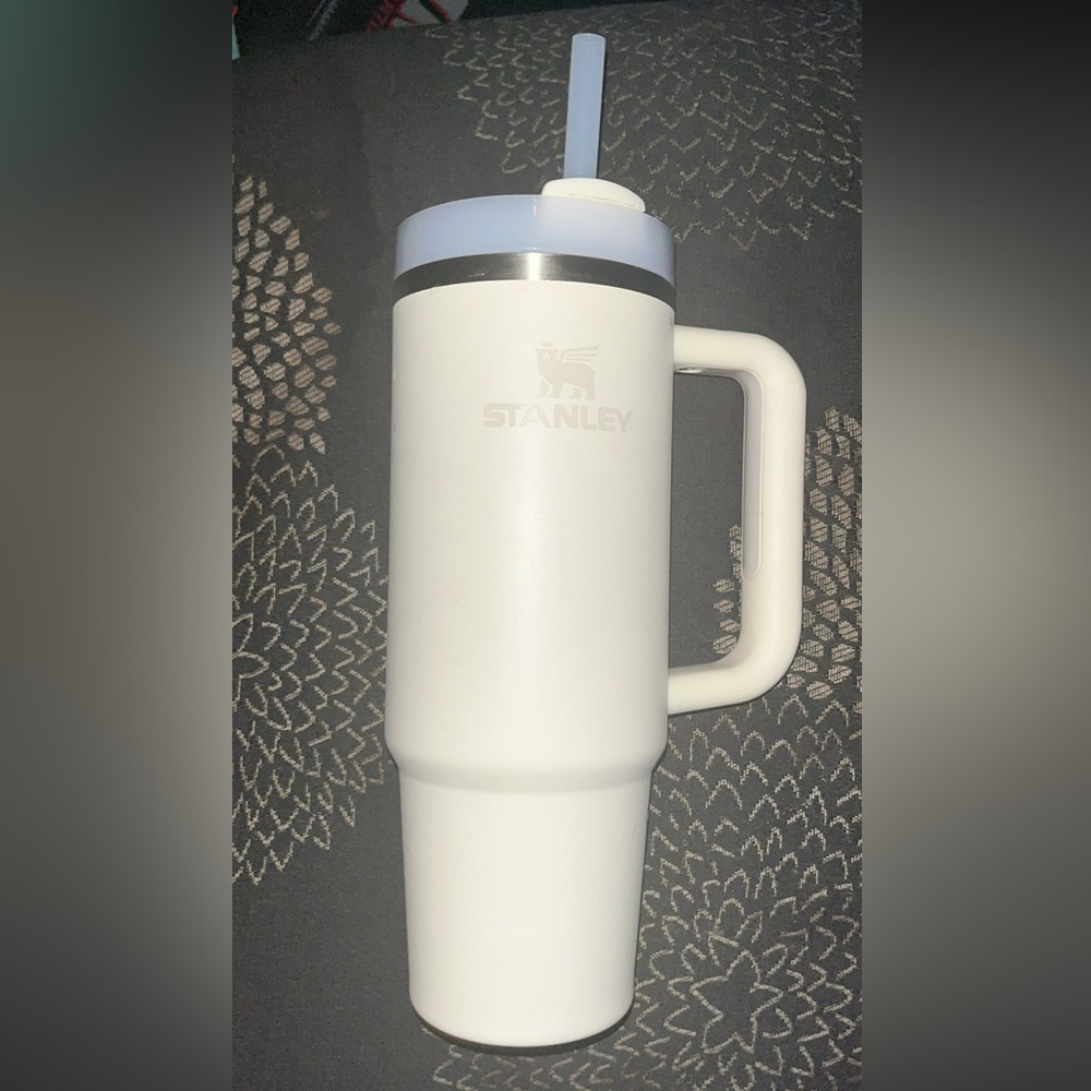 Stanley White Travel Mug with Handle